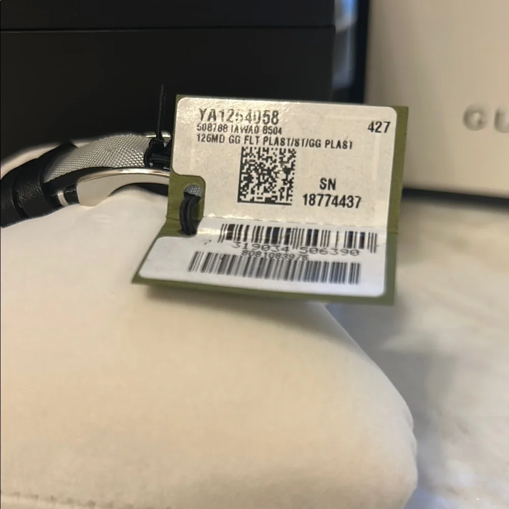 Gucci Silver unisex hologram Watch-new